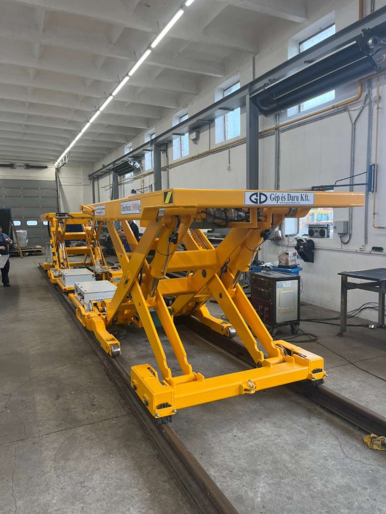 Ensemble de Levage et de Transport pour la Fabrication et la Réparation de Véhicules Ferroviaires (ESS)